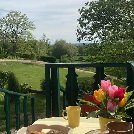 Hébergement de vacances Domaine La Carrière *